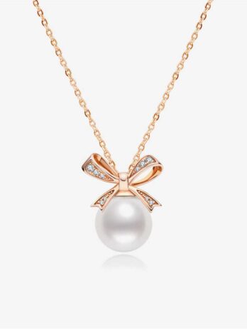 Round Shell Pearl Pendant Necklace