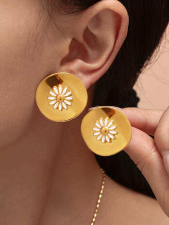 European And American Dripping Oil Little Daisy Rings Ear Studs