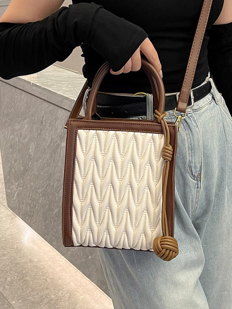 Stylish Good Texture Pleated Small Handbags Women - Image 5